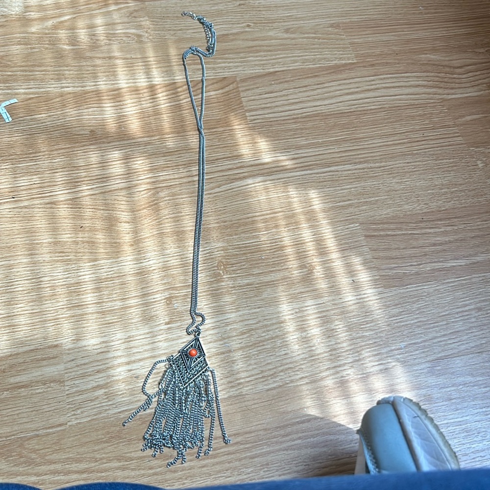 Women’s necklace with a pendant
